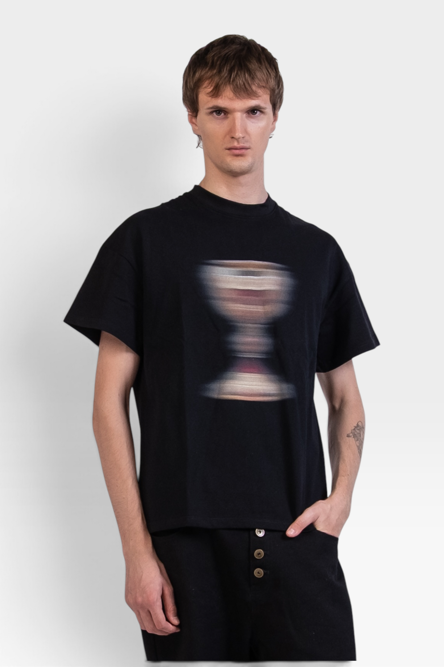 Graal Red « Blurry » Black T-Shirt