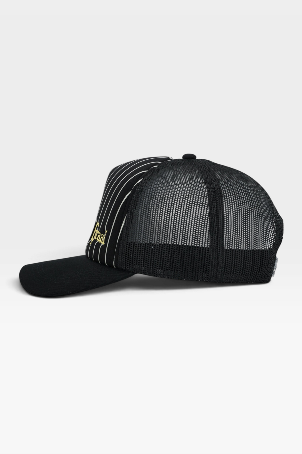 Graal "Beaurivage" Black Cap